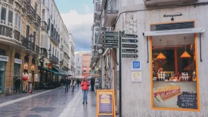 ATMs in Spain: How to Avoid Fees and Find the Best Banks for Withdrawals