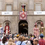 Greeting Like a Local: Essential Spanish Phrases &amp; Customs for Travelers