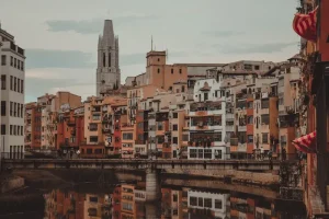 How to Buy a Spanish SIM Card: From Airport to City Center