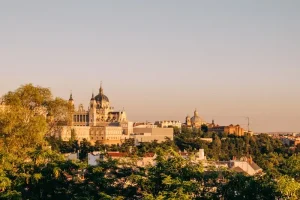 Madrid Travel Tips: Your Essential Guide to Getting Around &amp; Exploring the City