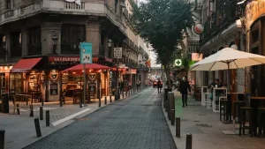 Making Friends &amp; Building Community as a Digital Nomad in Spain