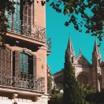 Setting Up Your Remote Office in Spain: Essentials &amp; Connectivity Tips