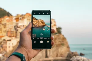 Staying Connected in Spain: SIM, eSIM, or Roaming? The Definitive Comparison