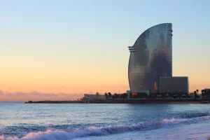 Barcelona Nightlife Guide: Where to Party Until Dawn