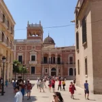 The Digital Nomad’s Guide to Spanish Culture &amp; Etiquette