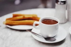 Dining Solo in Spain: Tips for Enjoying Meals on Your Own