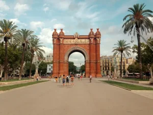 How to Get from Barcelona Airport to City Center (All Transport Options)