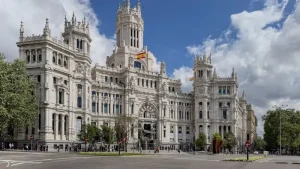 Eat Like a Local: A Comprehensive Food Guide to Madrid’s Best Tapas and Traditional Dishes