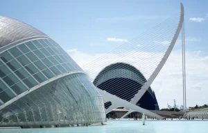 Navigating Valencia: Your Ultimate Guide to Public Transport