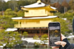 The Ultimate Guide to Getting a SIM Card in Spain for Tourists